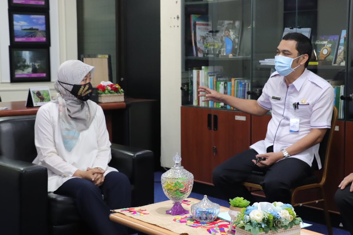 Dikunjungi PPID Utama,  Kadis Pariwisata Kaltim Akan Tingkatkan Penerapan KIP