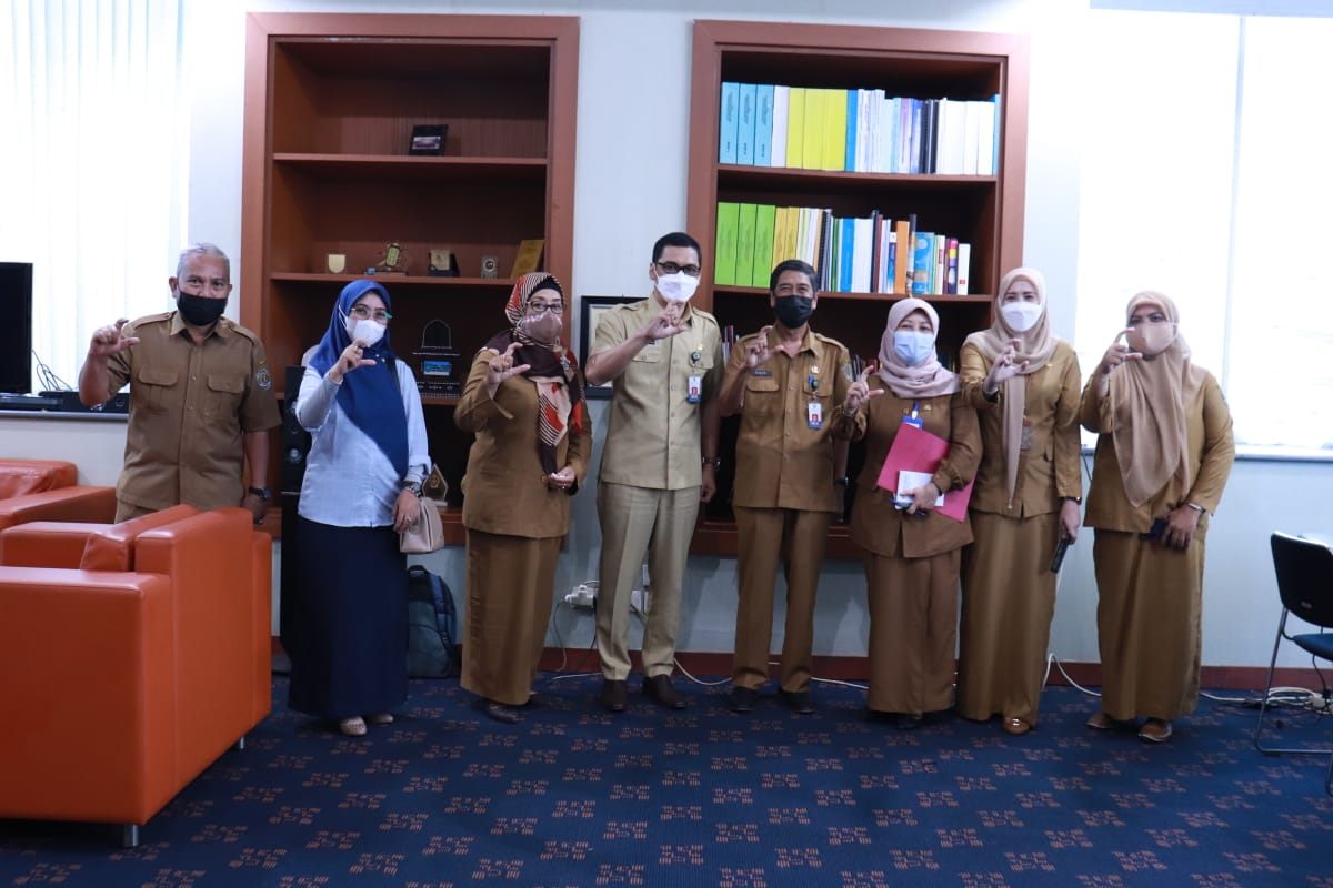 PPID Kaltim Evaluasi Keterbukaan Informasi Publik Dinas Perpustakaan dan Kearsipan